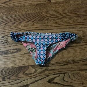 Maagi reversible swim bottoms